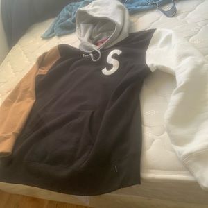 Supreme S logo hoodie